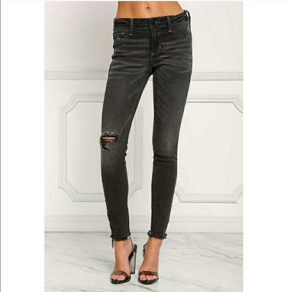 ♦️ LAST 2 Black Distressed Raw Hem Skinny Jeans - Picture 1 of 6